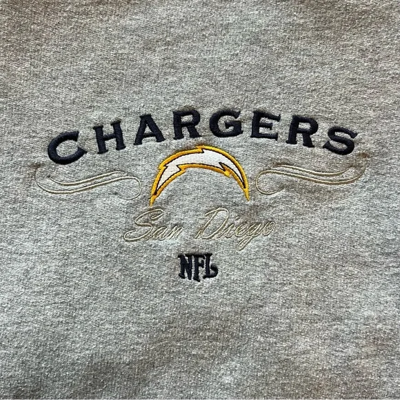 NFL • Vintage San Diego Chargers Gray Crewneck Sweatshirt • XS - Picture 3 of 7